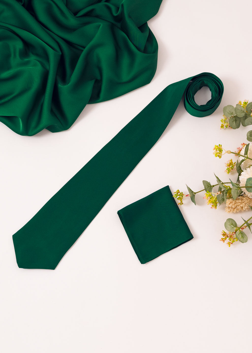 Silk tie & pocket square