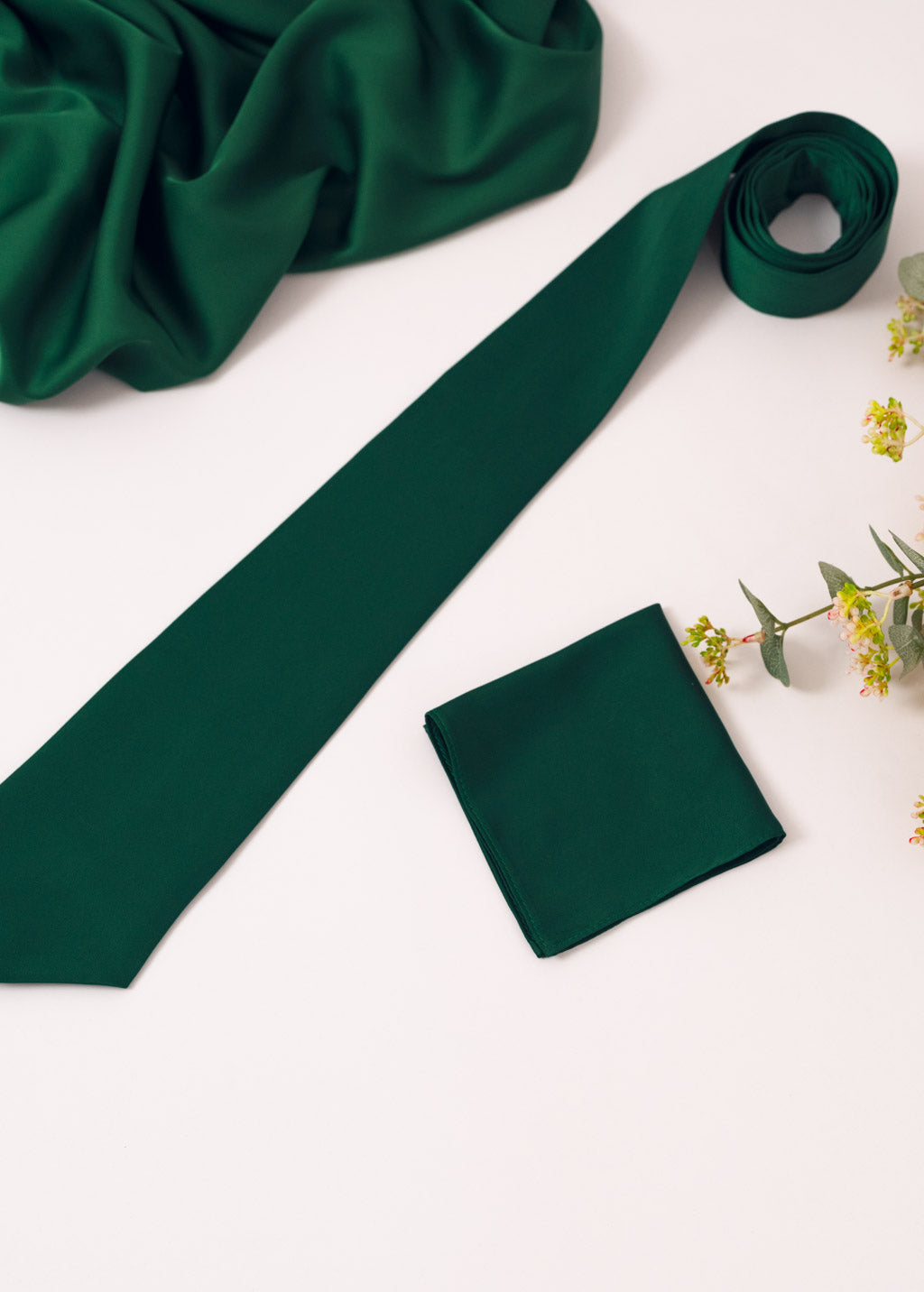 Silk tie & pocket square