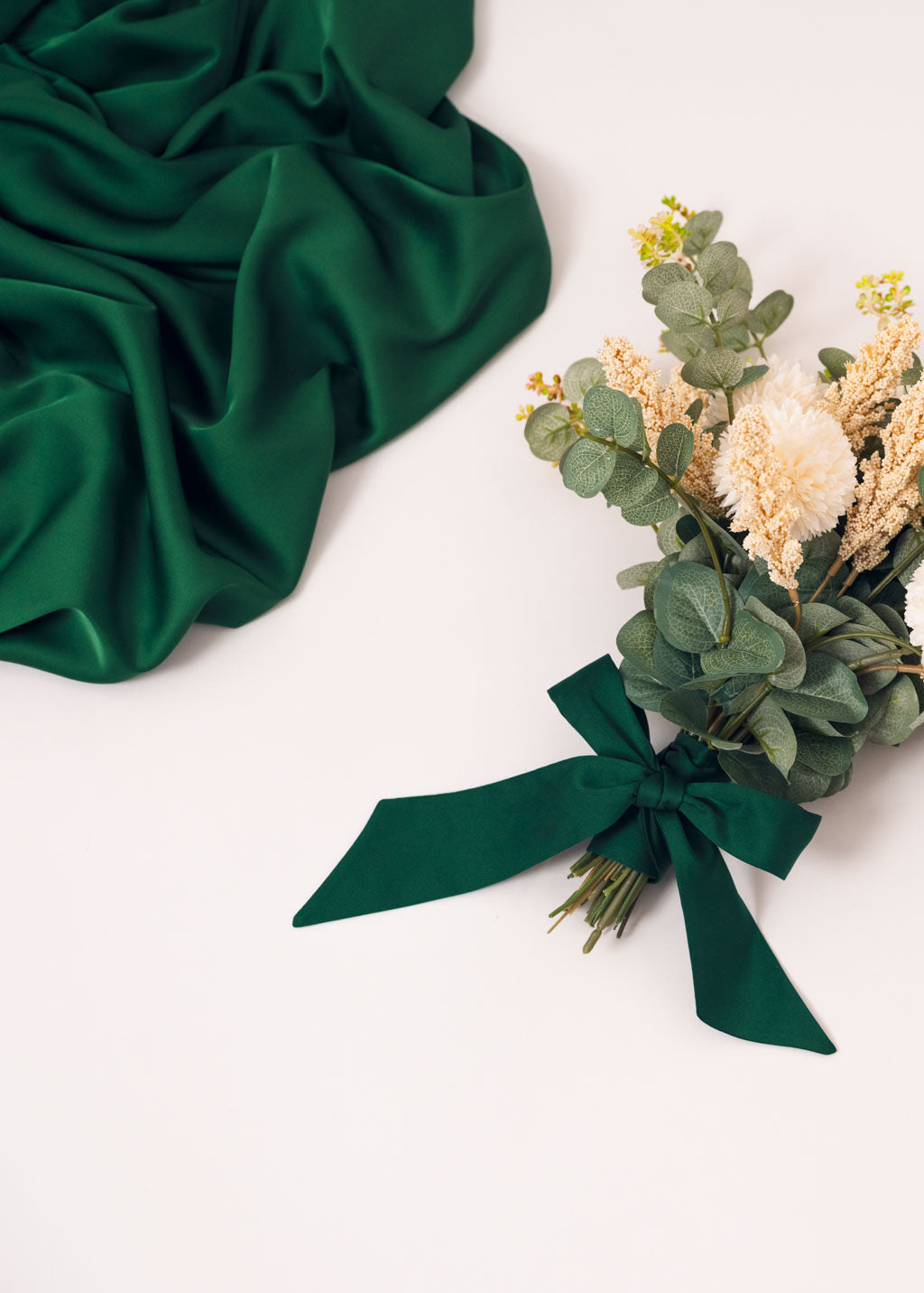 Matching bows for bridesmaid bouquet