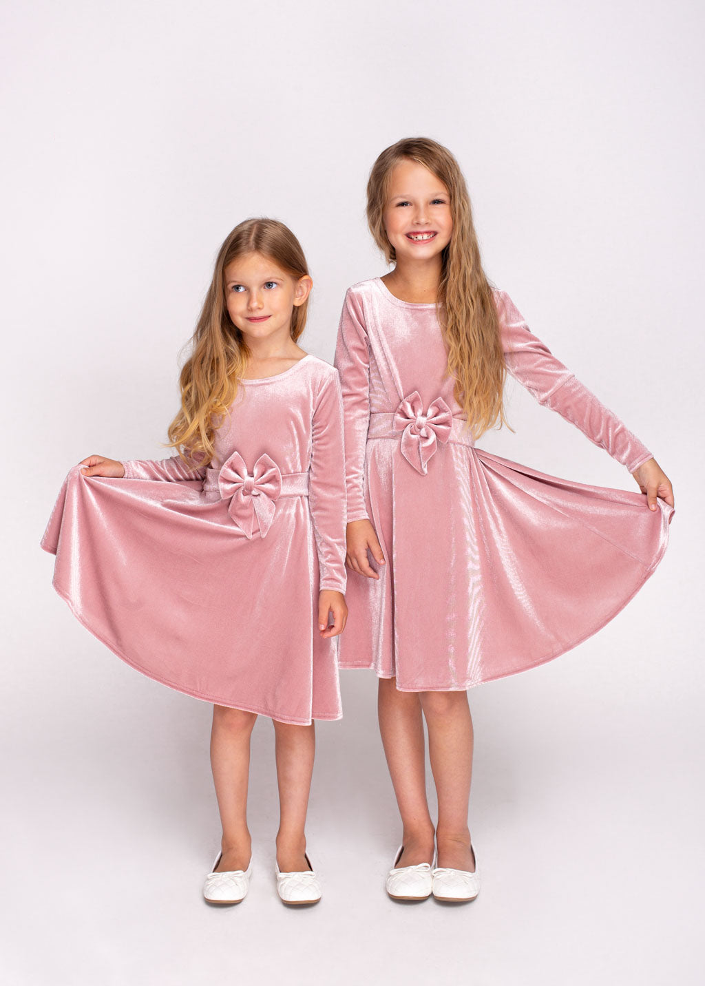 Mauve girl velvet dress