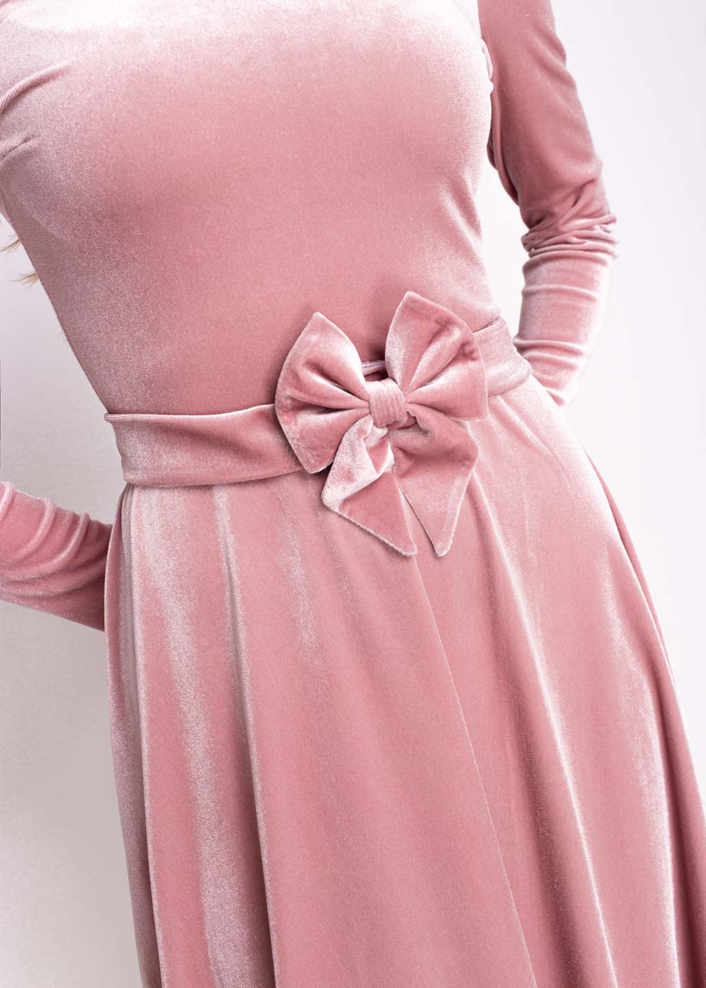 Mauve velvet dress with belt