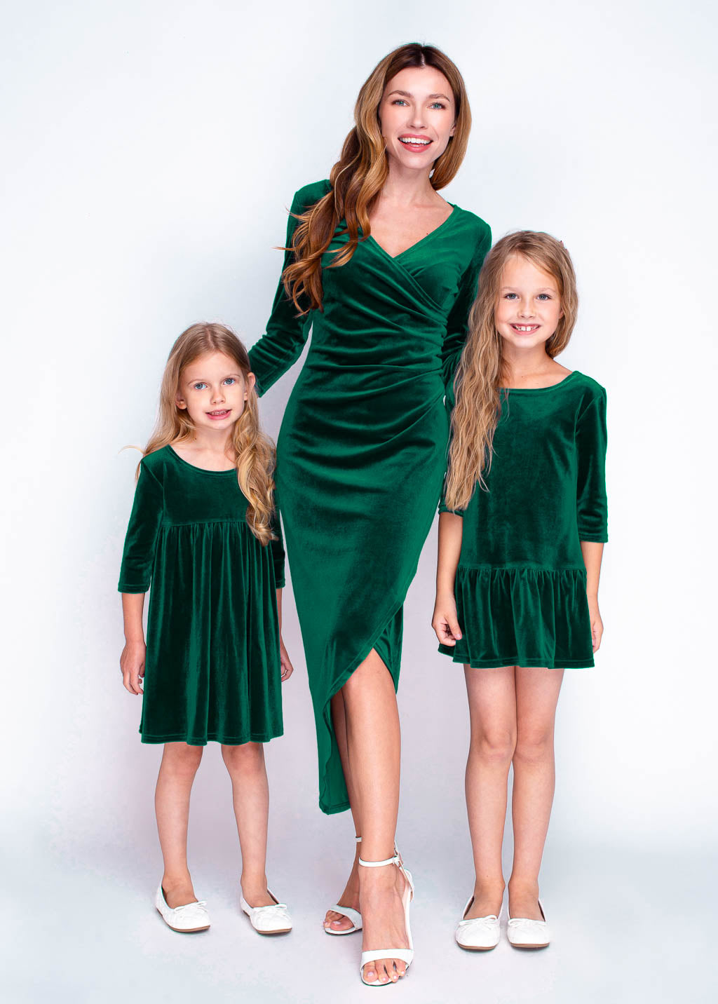 Emerald green girl velvet dress