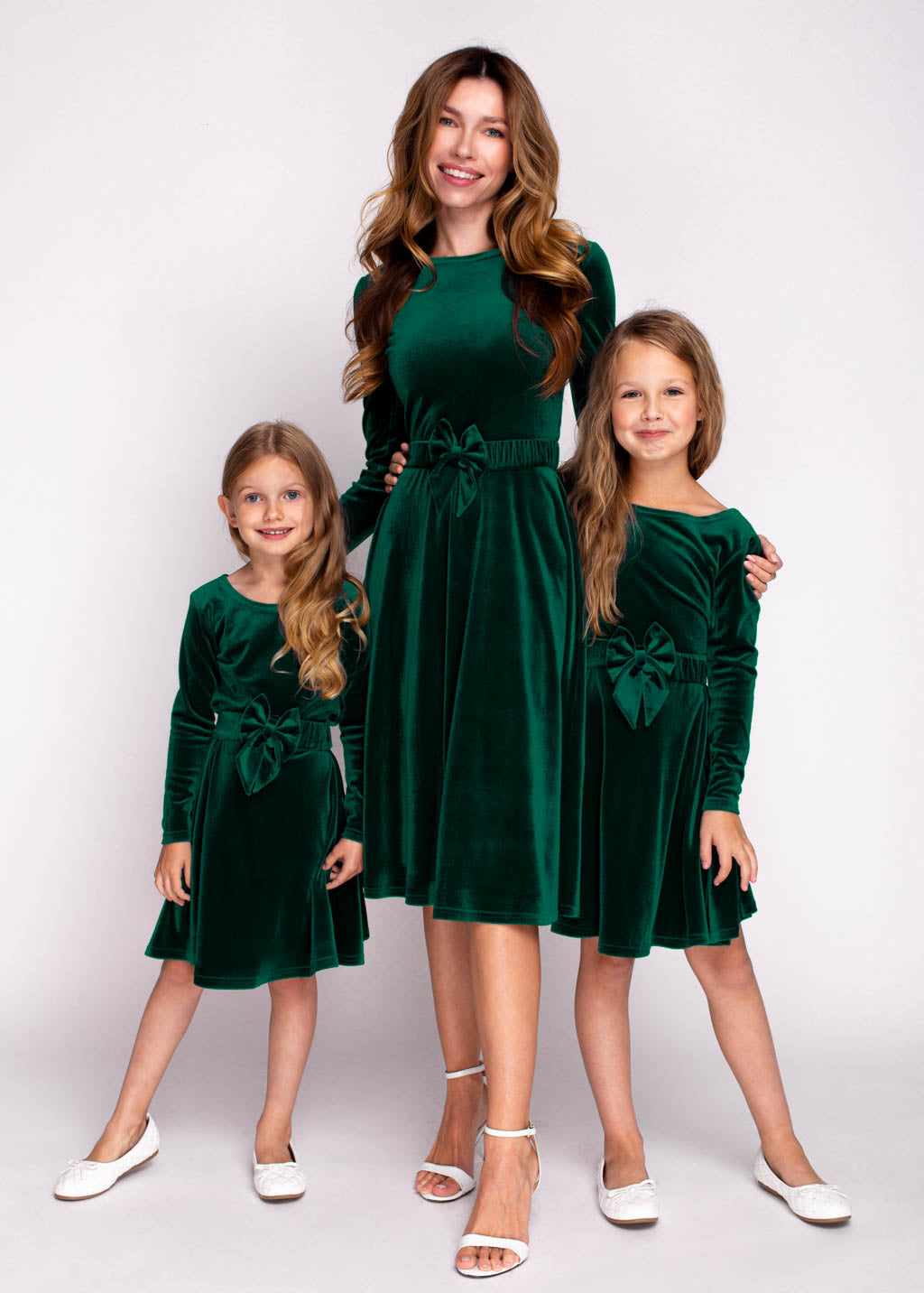 Emerald green girl velvet dresses