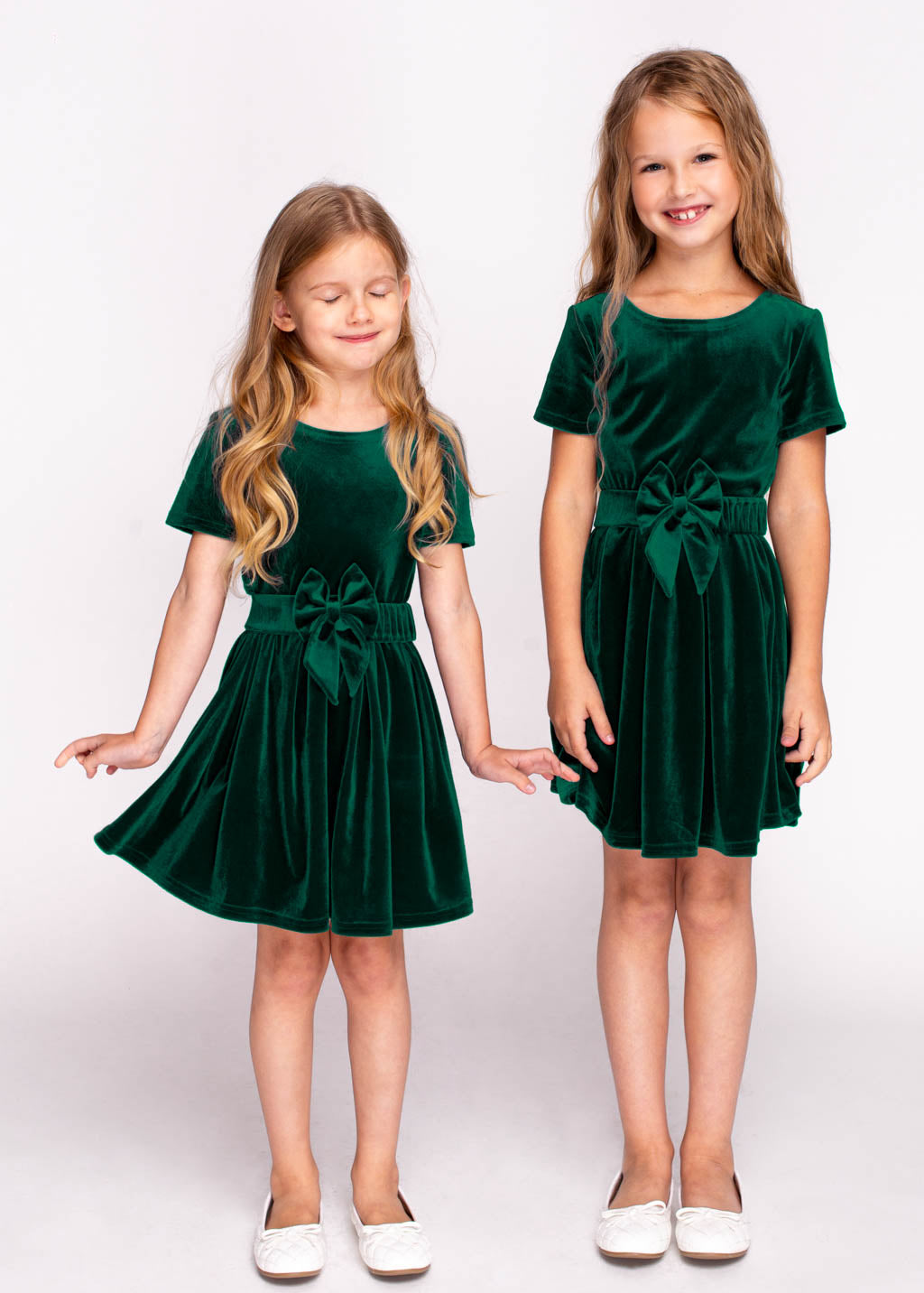 Emerald green green girl velvet dress