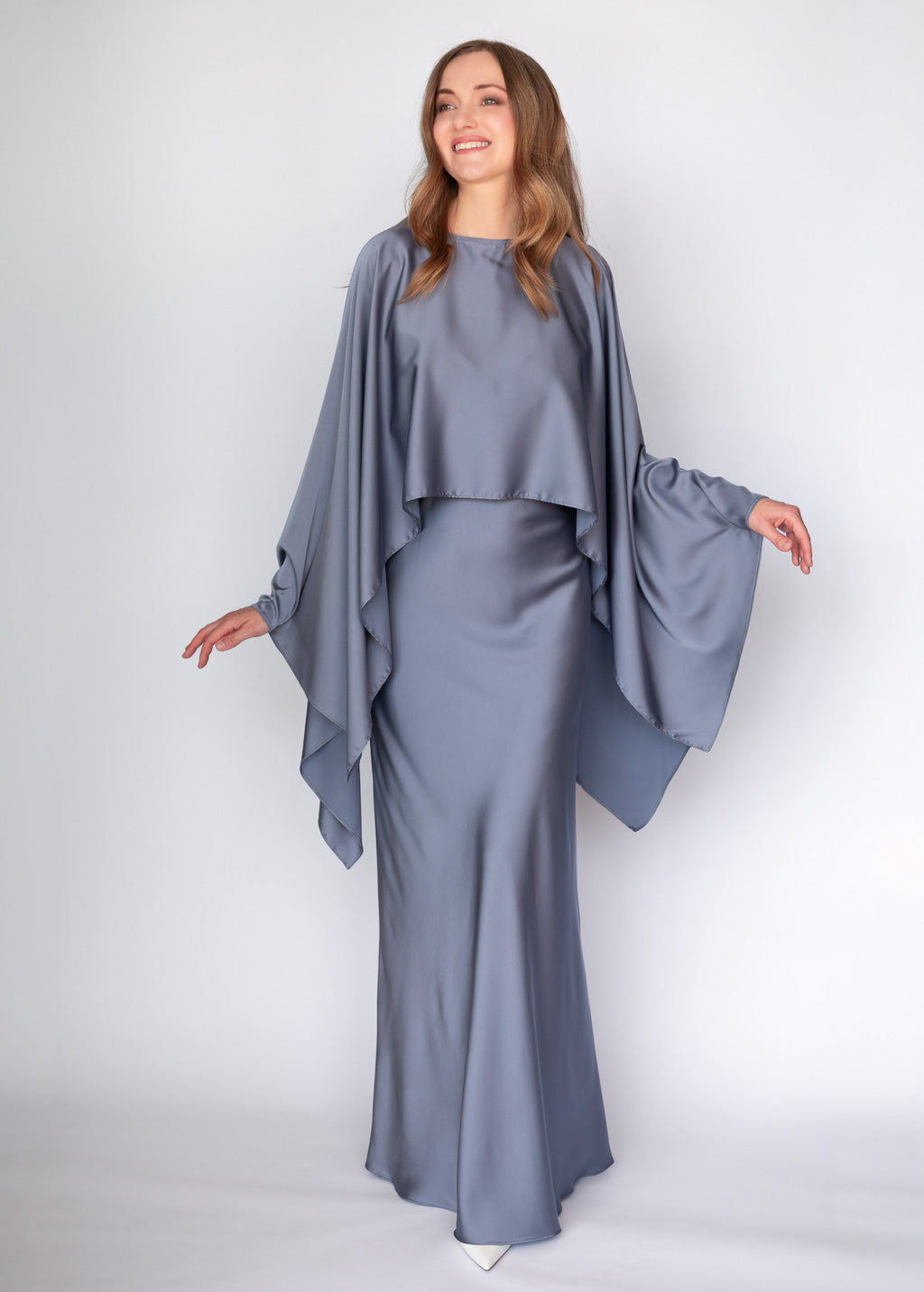 Taupefarbenes Unterkleid aus Seide