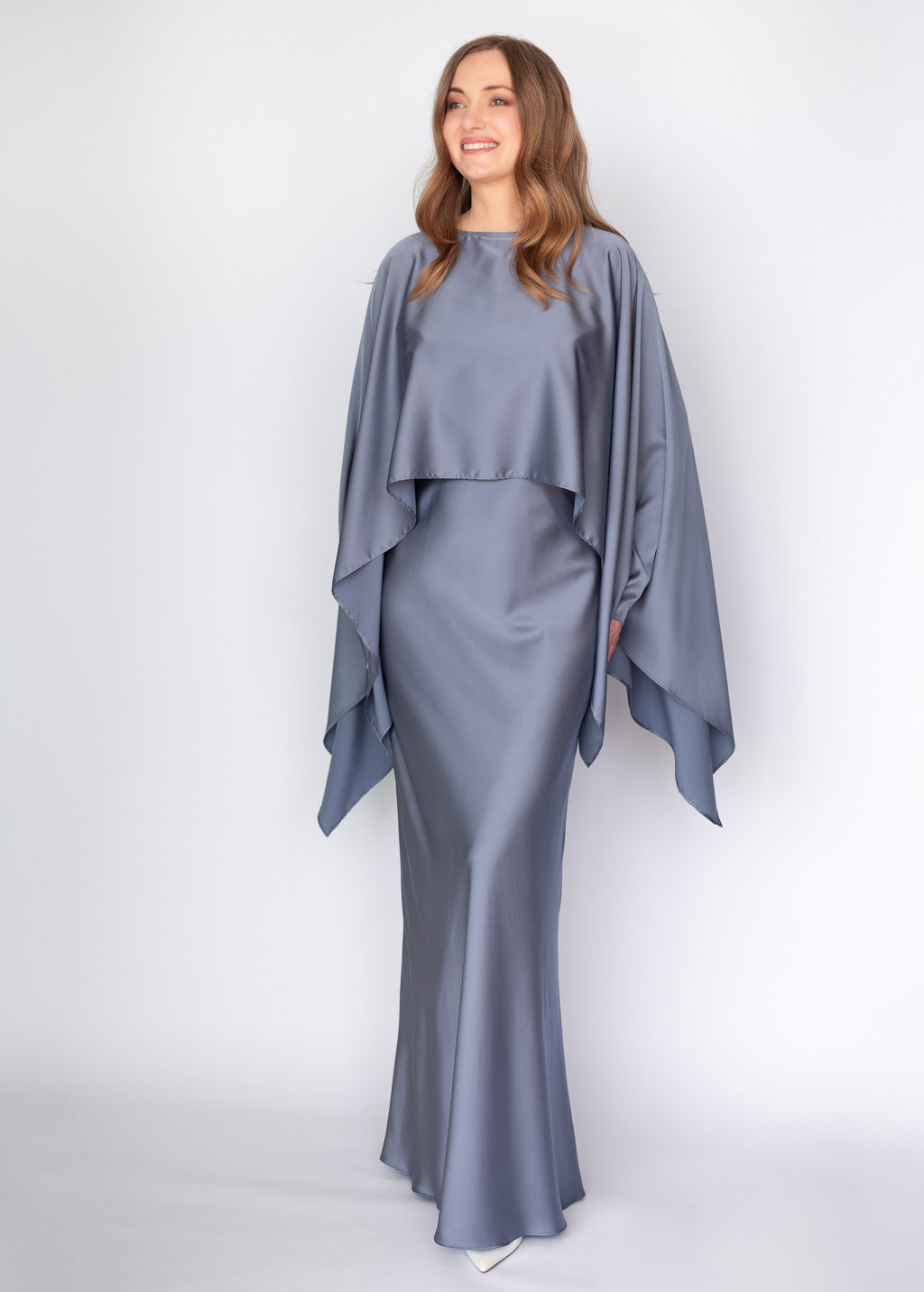Taupefarbenes Unterkleid aus Seide