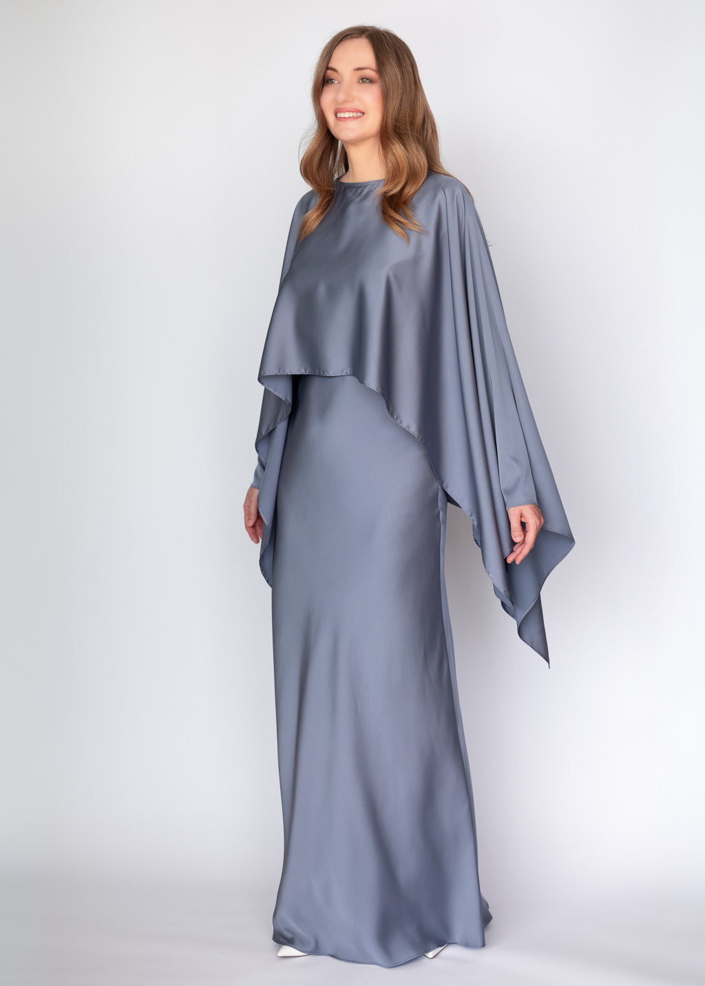 Taupefarbenes Unterkleid aus Seide