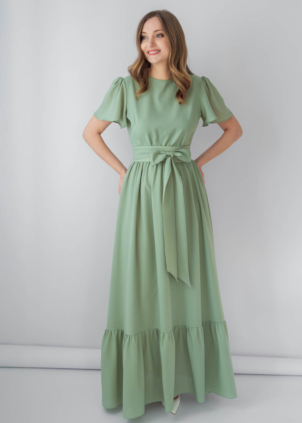 Robe longue en mousseline vert sauge