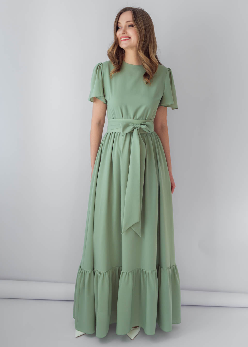 Robe longue en mousseline vert sauge