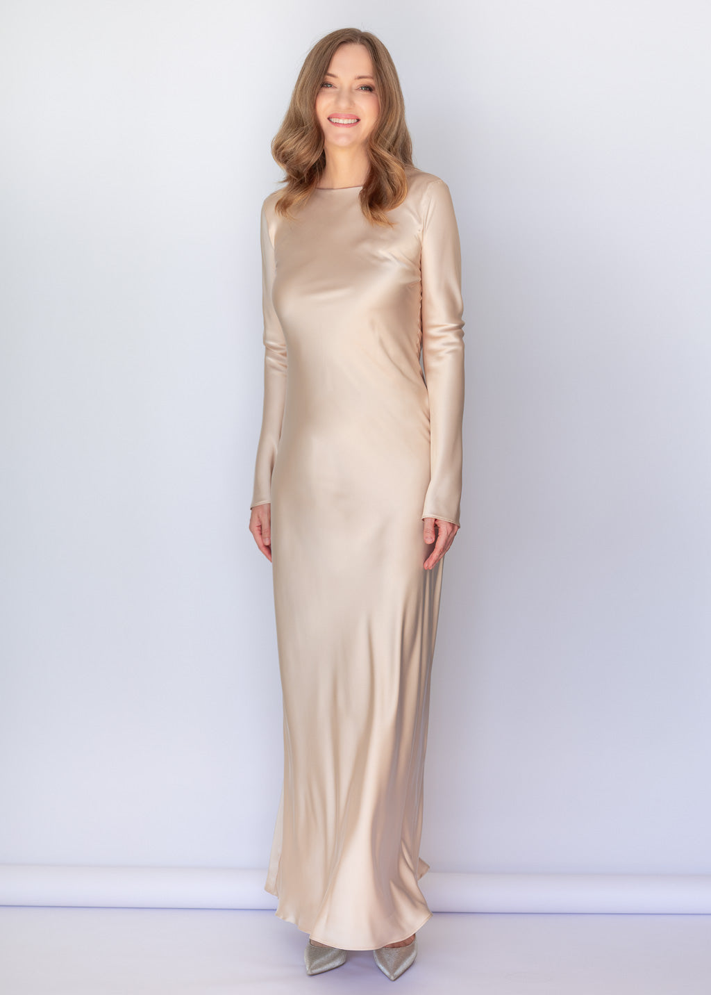 Elegantes Langarm-Seidenkleid