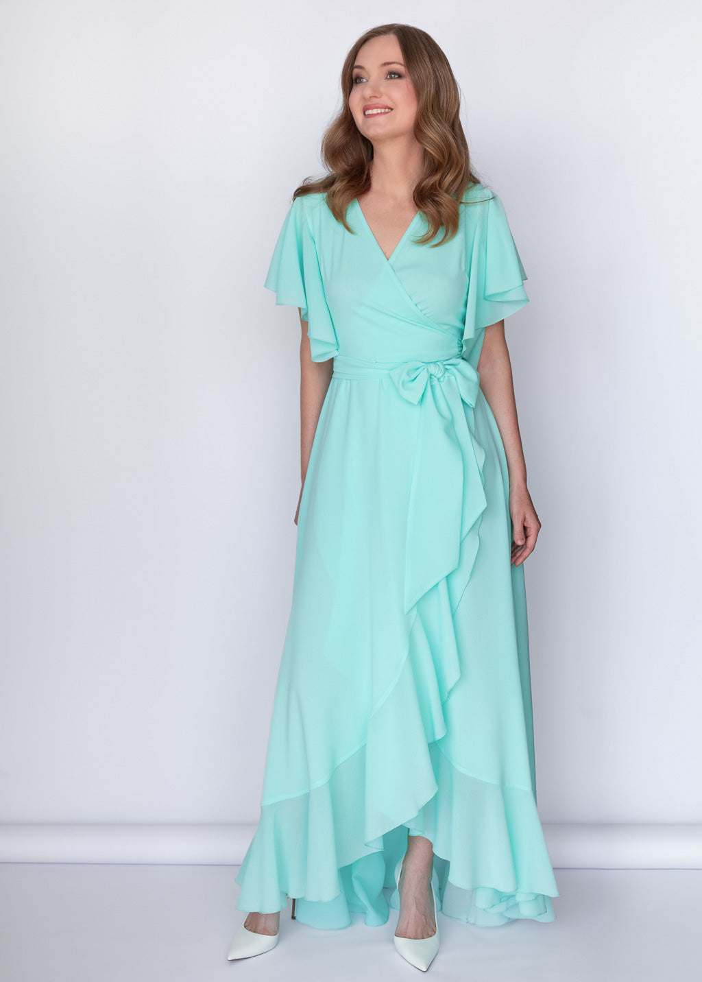 Himmelblaues Wickelkleid aus Chiffon 