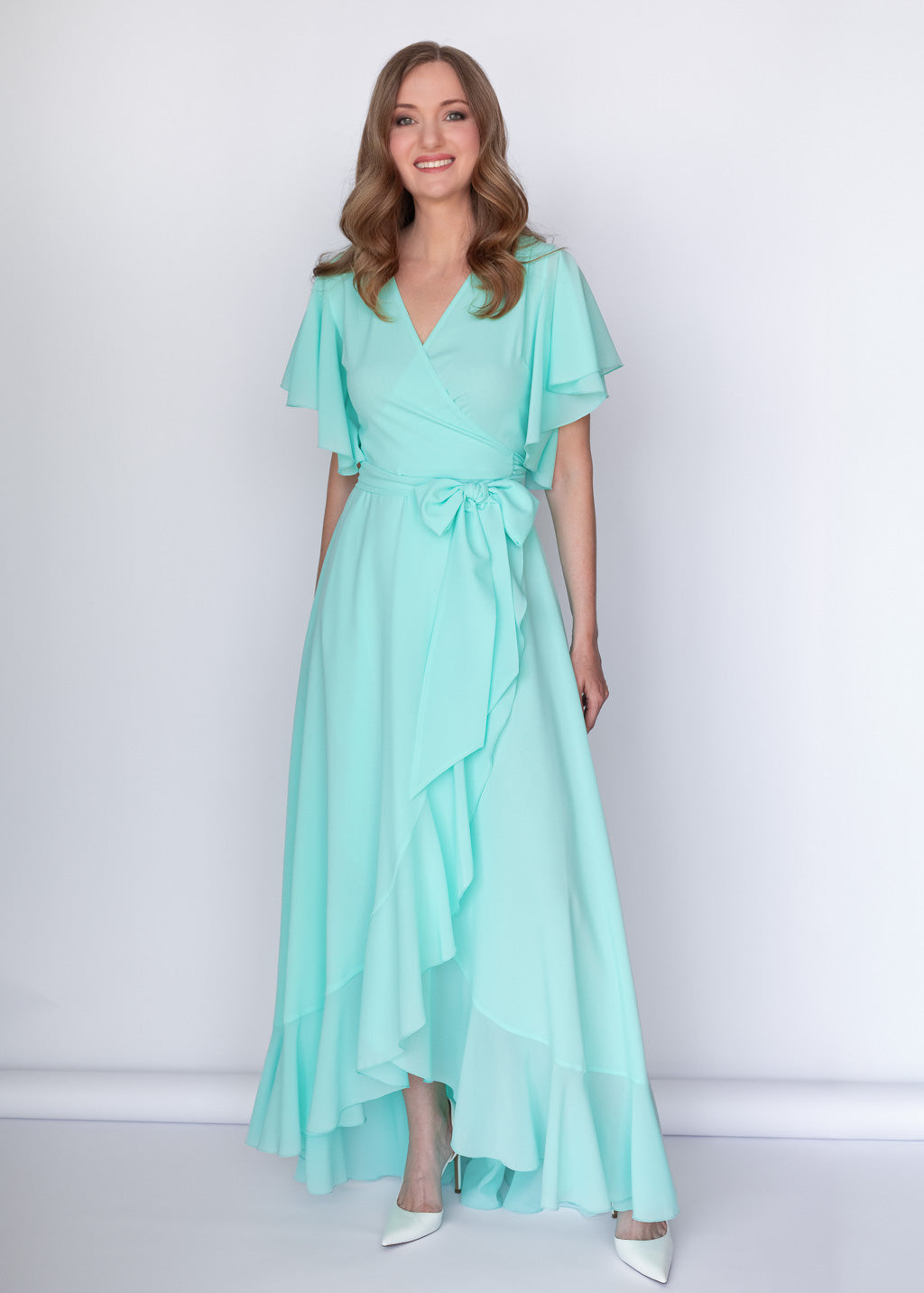 Himmelblaues Wickelkleid aus Chiffon 