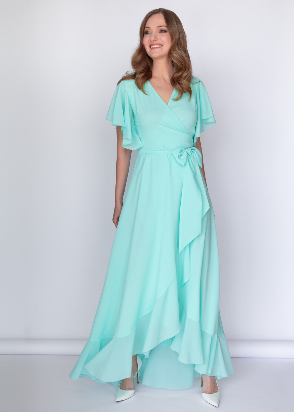 Himmelblaues Wickelkleid aus Chiffon 