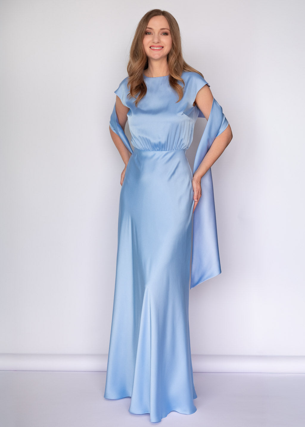 Taupefarbenes Unterkleid aus Seide