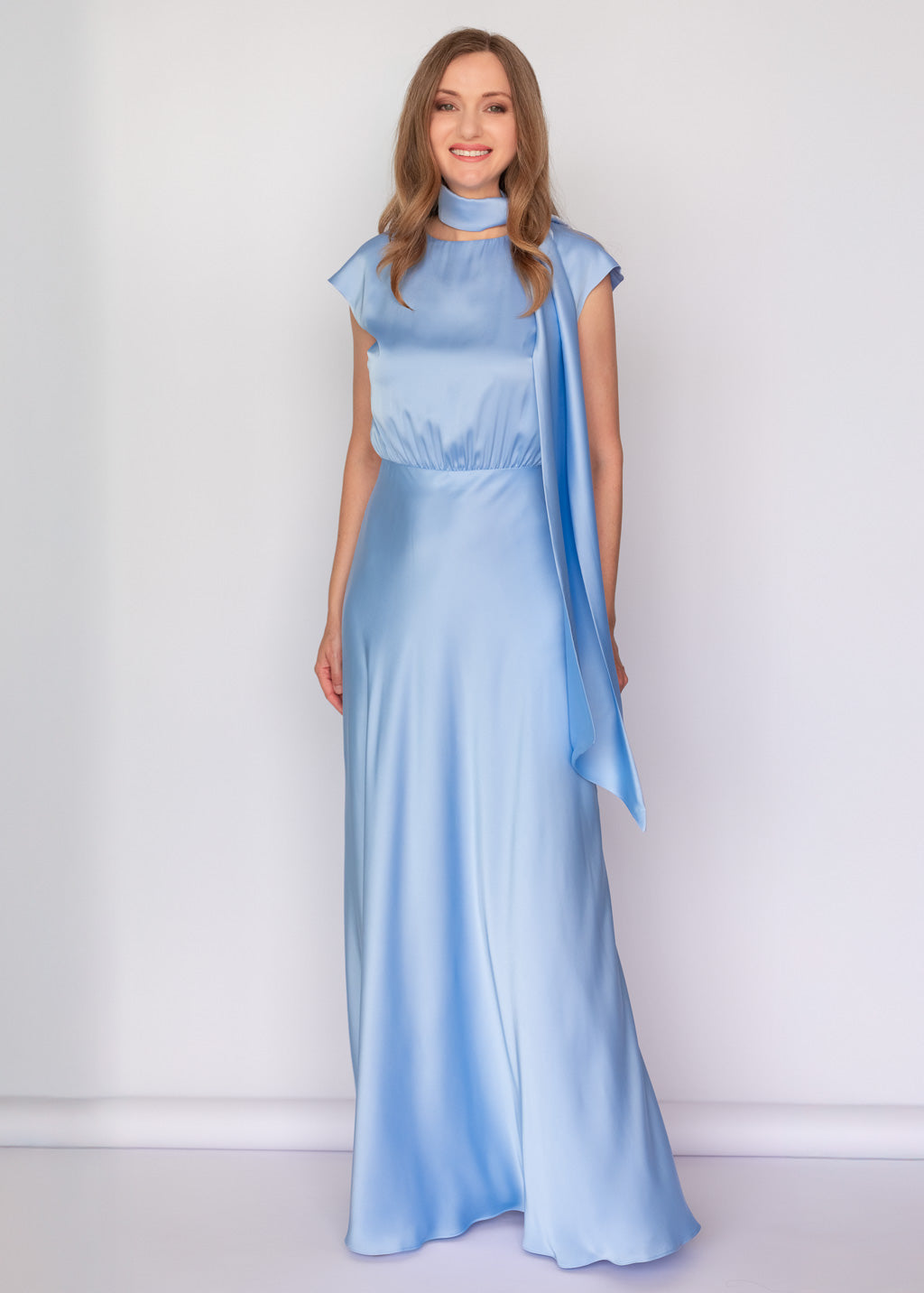 Taupefarbenes Unterkleid aus Seide
