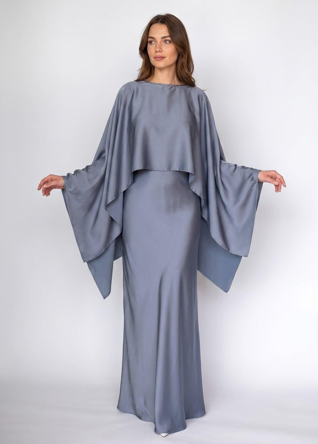 Taupefarbenes Unterkleid aus Seide