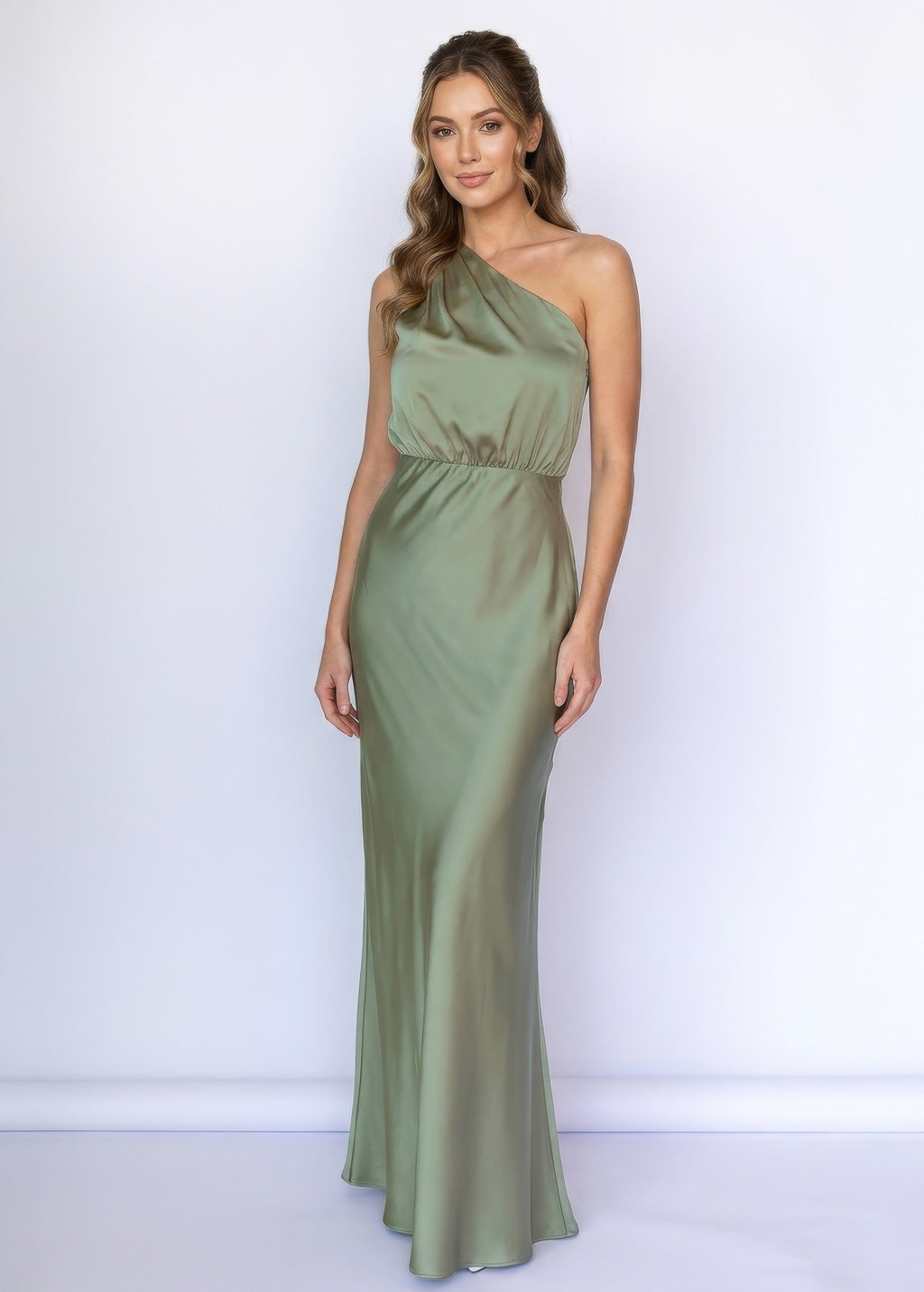 Taupefarbenes Unterkleid aus Seide